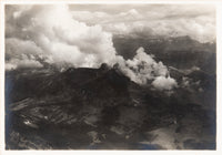 Photo Walter Mittelholzer - Tour d'Aï dans les nuages, Suisse