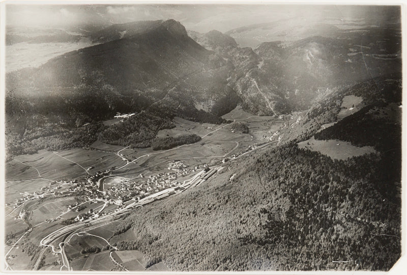 Photo Walter Mittelholzer - Vallorbe, Dent de Vaulion, Lac de Joux