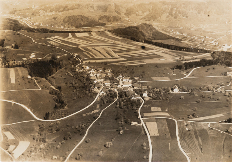 Photo Walter Mittelholzer - Wildberg, Tösstal de 300 m, Suisse