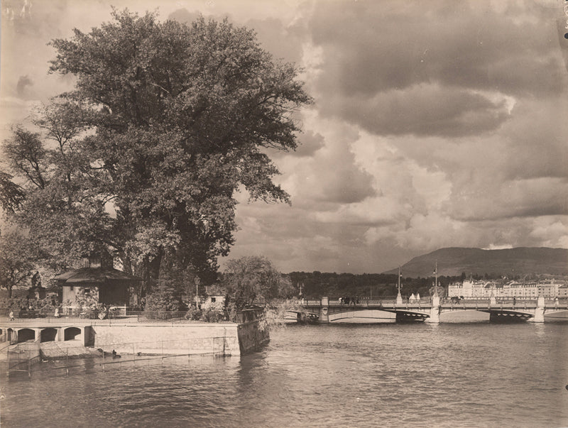 Fred Boissonnas_L’Île Rousseau et le pont du Mont-Blanc