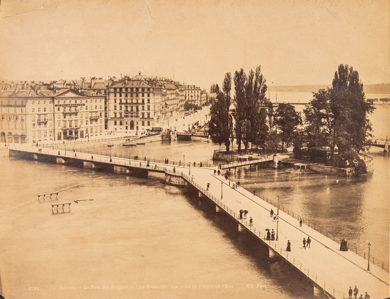 Genève - Le pont des Bergues, vue prise de l'Hôtel de l'Ecu vers 1890