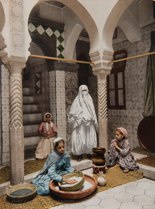 Photochrom Alger, Femmes maures préparant le couscous, Algérie