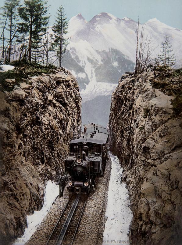 Photochrom - Brünigbahn, Einschnitt auf der Passhöhe, Switzerland